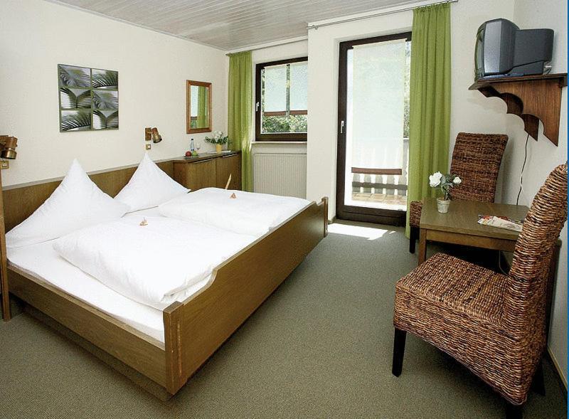 Hotel Landgasthof Wallburg Eltmann Esterno foto
